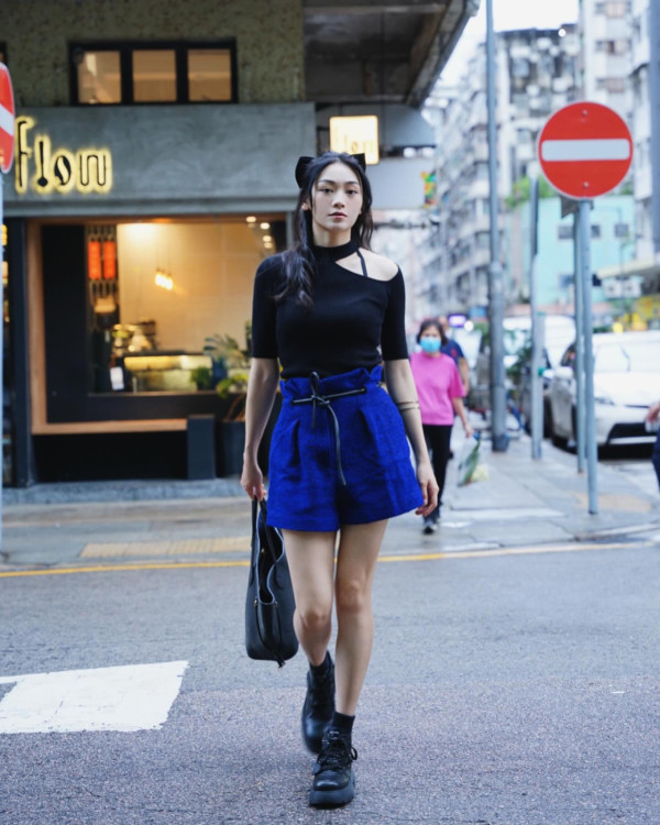 《愛回家》30歲小花遊越南富國島狂晒靚相!螢光粉色泳衣露事業線!