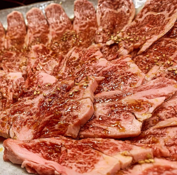 淺草美食︰人氣木炭燒肉 本とさや(圖片來源︰IG@hontosayagram) 淺草美食︰人氣木炭燒肉 本とさや(圖片來源︰IG@hontosayagram)