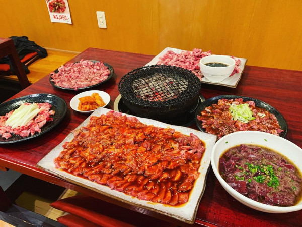 淺草美食︰人氣木炭燒肉 本とさや(圖片來源︰IG@hontosayagram) 淺草美食︰人氣木炭燒肉 本とさや(圖片來源︰IG@hontosayagram)