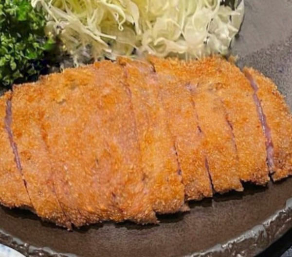 淺草美食︰黑毛和牛炸牛排 淺草炸牛排(圖片來源︰tabelog.com) 淺草美食︰黑毛和牛炸牛排 淺草炸牛排(圖片來源︰tabelog.com)