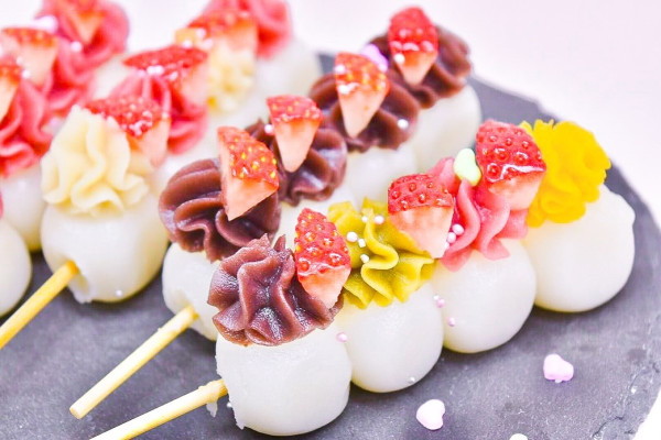 淺草美食︰草莓糰子打卡甜品 淺草空月（圖片來源︰IG@solatsuki_jp）