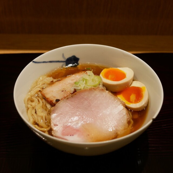 淺草美食︰淺草第一拉麵店 麺 みつヰ(圖片來源︰tabelog.com) 淺草美食︰淺草第一拉麵店 麺 みつヰ(圖片來源︰tabelog.com)