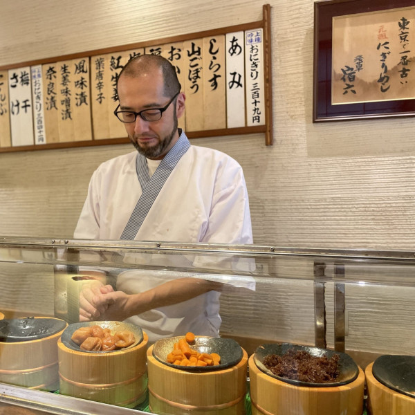 淺草美食︰米芝蓮古早味飯糰 おにぎり浅草宿六(圖片來源︰FB@おにぎり 浅草 宿六) 淺草美食︰米芝蓮古早味飯糰 おにぎり浅草宿六(圖片來源︰FB@おにぎり 浅草 宿六)