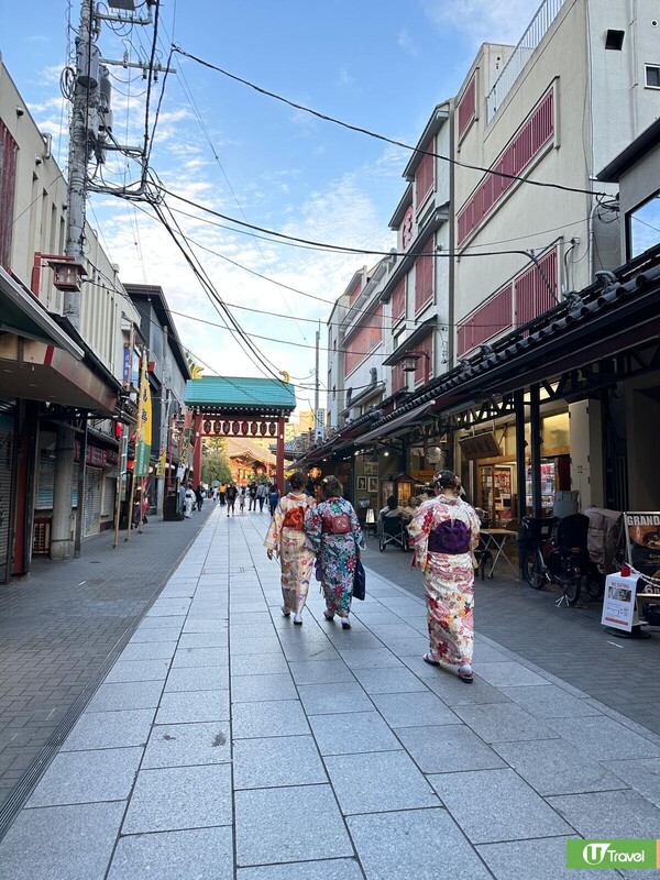淺草 芋ぴっぴ 外邊(韋珈萱攝) 淺草 芋ぴっぴ 外邊(韋珈萱攝)