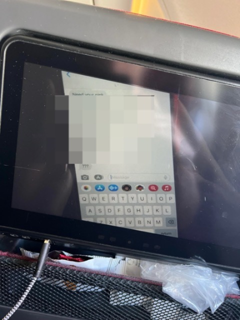 澳航機上娛樂系統突發故障 全機乘客被迫睇18禁露點戲1小時 