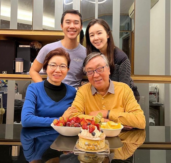 懷孕麥明詩爆一原因驚老公走佬!將到峇里島影三點式孕照!