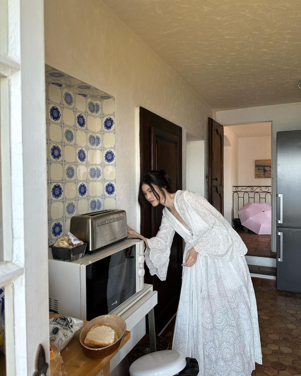 陳偉霆被爆與內地超模蜜遊日本？ 當街做一親暱行為高調放閃 