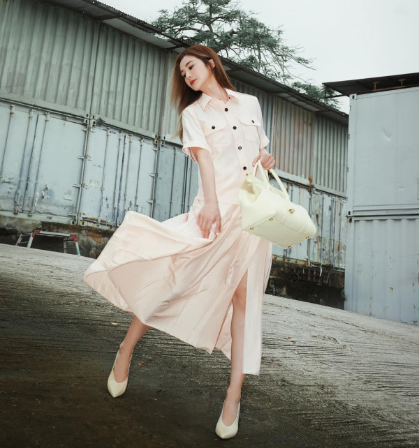 網民福岡野生捕獲阿Sa 零架子合照曝逆齡美貌 網民大讚:看起來像20歲