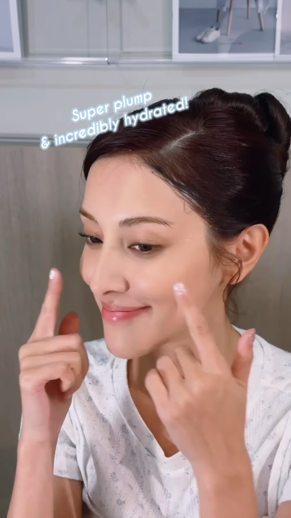 陳庭欣罕晒火辣泳衣相玩透視！洶湧胸形畢露震撼網民眼球！ 