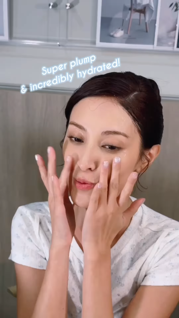 陳庭欣罕晒火辣泳衣相玩透視！洶湧胸形畢露震撼網民眼球！ 