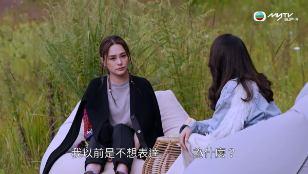 阿嬌泛淚罕談悲慘童年