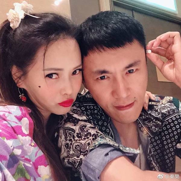 56歲女星罕有公開浸浴照 內地澡堂打卡大量客人入鏡 