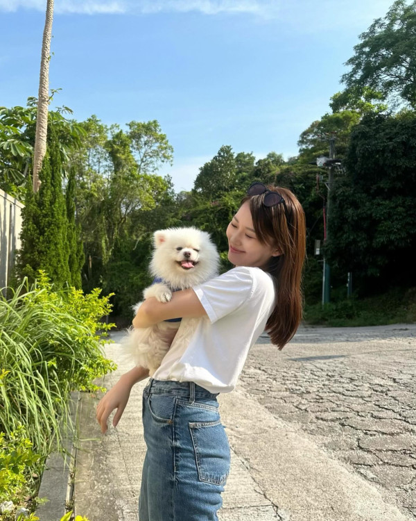 陳嘉慧疑飲醉失控除衫露胸跳舞！馬爾代夫慶結婚周年 