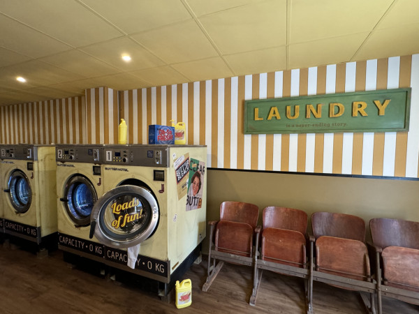 台中人氣手信店BUTTER HOTEL 復古洗衣部+奶油浴場等超多打卡位 必買限定「太陽奶油餅乾」 