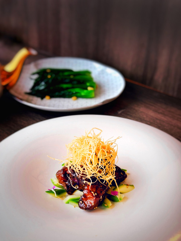 澐 • NUVA  180度海景精緻粵菜 8折歎時令大閘蟹