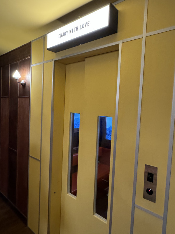 台中人氣手信店BUTTER HOTEL 復古洗衣部+奶油浴場等超多打卡位 必買限定「太陽奶油餅乾」 