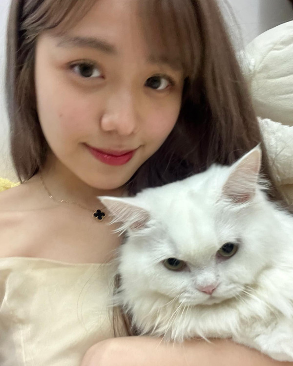 莊子璇成功朝聖《黑白大廚》超難預約餐廳！全靠這位《愛回家》戲裡戲外「富二代」 