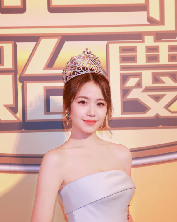 莊子璇成功朝聖《黑白大廚》超難預約餐廳！全靠這位《愛回家》戲裡戲外「富二代」 