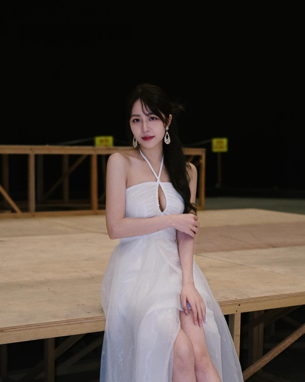 莊子璇成功朝聖《黑白大廚》超難預約餐廳！全靠這位《愛回家》戲裡戲外「富二代」 