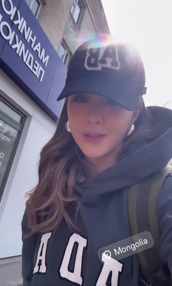 官恩娜獨遊蒙古教2招「自救」 拜訪巫師被對方爆一事嚇到喊 