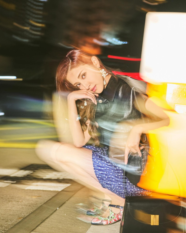 陳凱琳背心短裙遊馬來西亞獲讚似中學生！噴血性感蕾絲內衣出席活動！ 