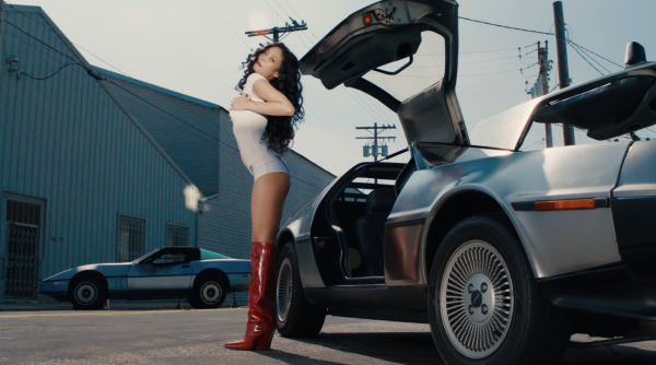 Jennie出席婚禮衣著被批唔尊重!粉絲即護航解釋背後原因!