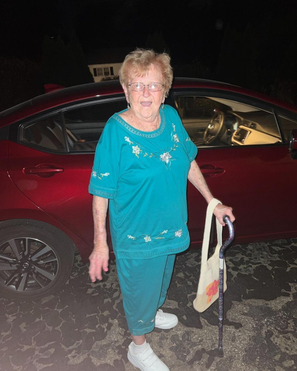 94歲網紅婆婆擁千萬粉絲 樂於以幽默笑看人生