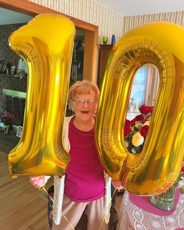 94歲網紅婆婆擁千萬粉絲 樂於以幽默笑看人生