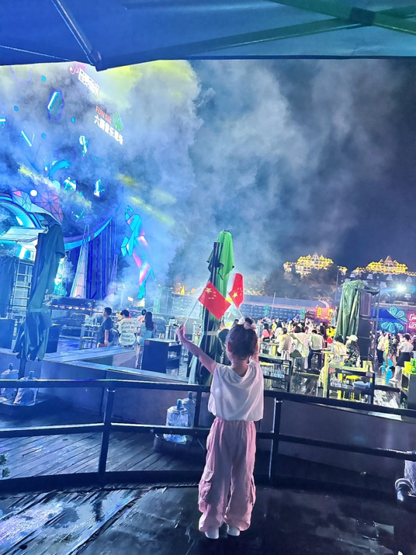 42歲黃翠如最新近照驚現牙籤腳！網民指「又瘦咗」曾被傳孕味濃 