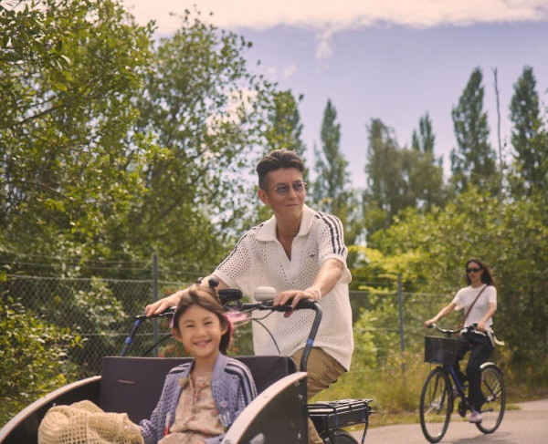 陳冠希驚喜現身周杰倫台北演唱會 一動作掀《頭文字D》集體回憶！ 