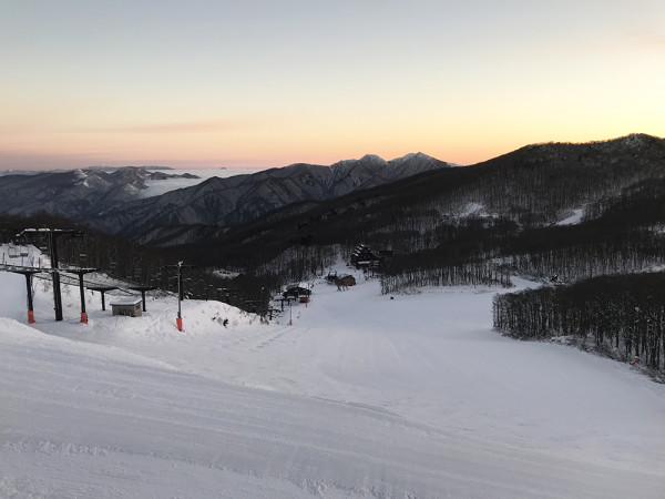 日本滑雪|來源:王子滑雪度假中心、skiing-hokkaido.com、藏王溫泉滑雪場、GALA湯澤滑雪場、安比高原滑雪場、二世谷滑雪場、喜樂樂雪世界、藤野Fu’s滑雪場、二合目YETI滑雪場 日本滑雪|來源:王子滑雪度假中心、skiing-hokkaido.com、藏王溫泉滑雪場、GALA湯澤滑雪場、安比高原滑雪場、二世谷滑雪場、喜樂樂雪世界、藤野Fu’s滑雪場、二合目YETI滑雪場
