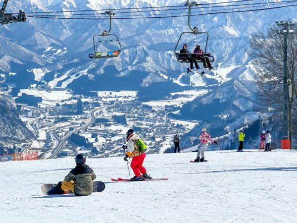 日本滑雪|來源:王子滑雪度假中心、skiing-hokkaido.com、藏王溫泉滑雪場、GALA湯澤滑雪場、安比高原滑雪場、二世谷滑雪場、喜樂樂雪世界、藤野Fu’s滑雪場、二合目YETI滑雪場 日本滑雪|來源:王子滑雪度假中心、skiing-hokkaido.com、藏王溫泉滑雪場、GALA湯澤滑雪場、安比高原滑雪場、二世谷滑雪場、喜樂樂雪世界、藤野Fu’s滑雪場、二合目YETI滑雪場