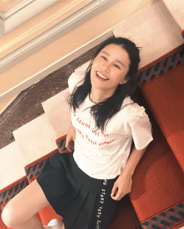 42歲黃翠如最新近照驚現牙籤腳！網民指「又瘦咗」曾被傳孕味濃 