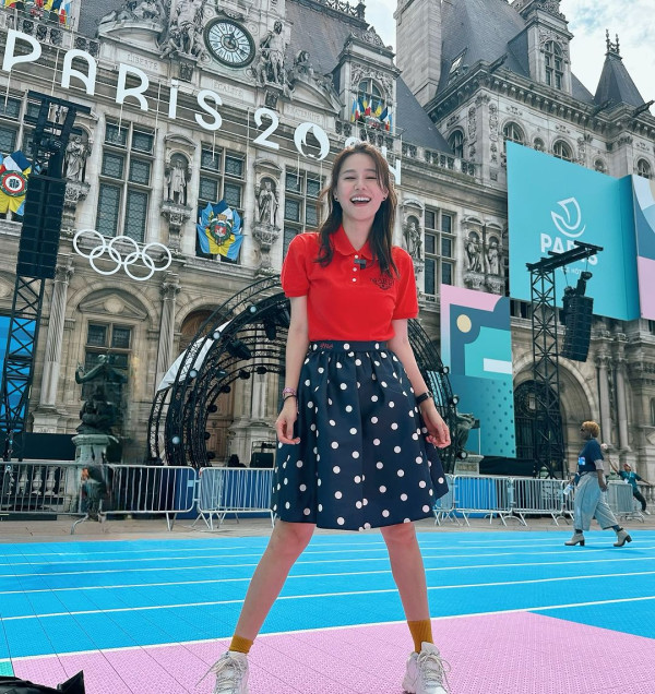 42歲黃翠如最新近照驚現牙籤腳！網民指「又瘦咗」曾被傳孕味濃 