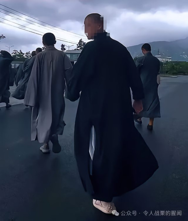 人妻出軌24歲少林武僧 偷情對話曝光 多次酒店開房「研究佛法」 