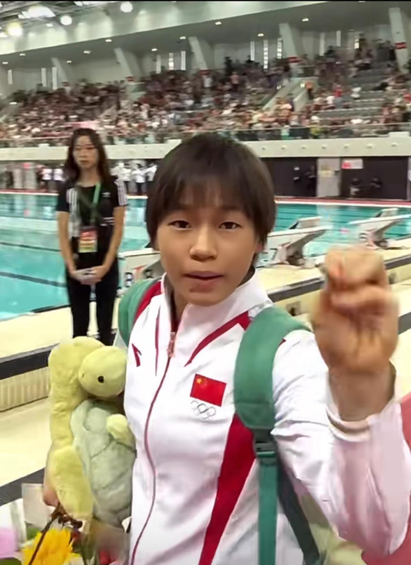 全紅嬋著LV現身北京訓練被捕捉！ 網民計出全身名牌要依個數...留言反應兩極 