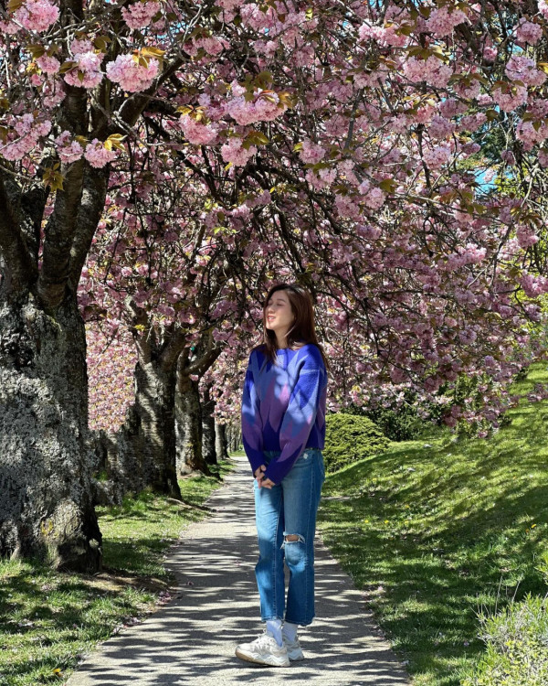 鍾嘉欣意外曝光豪華廚房