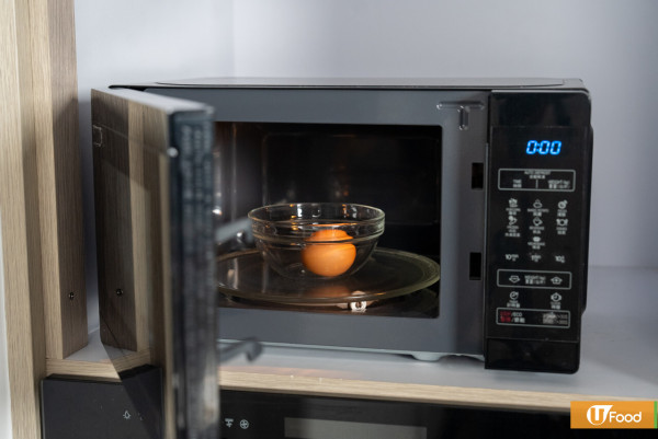 微波爐叮蛋會爆炸嗎？三色蛋食譜1招學識微波爐蒸蛋安全做法