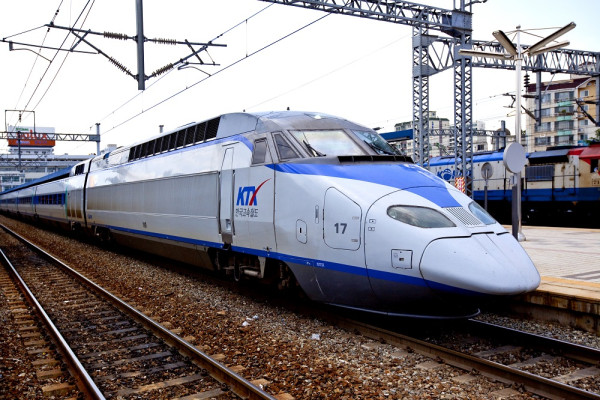 首爾去釜山可乘坐KTX。(圖片來源:VisitKorea) 首爾去釜山可乘坐KTX。(圖片來源:VisitKorea)