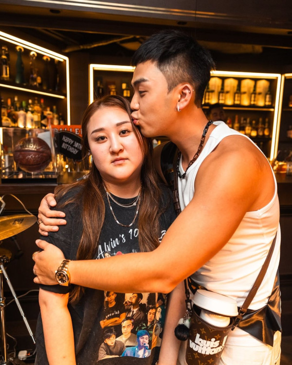 伍富橋老婆誤墮旅行社假專頁平機票騙案 發文公開過程警世:有時真係會鬼揞眼