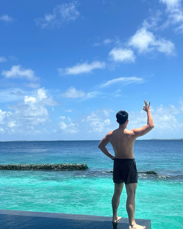 伍富橋老婆誤墮旅行社假專頁平機票騙案 發文公開過程警世:有時真係會鬼揞眼