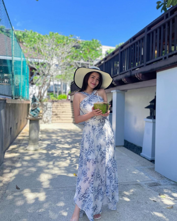 江嘉敏曬外遊相上圍突然升級？ 網友力勸唔好再剪短髮 