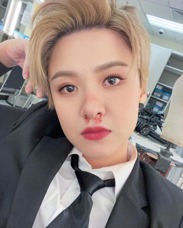 江嘉敏曬外遊相上圍突然升級？ 網友力勸唔好再剪短髮 