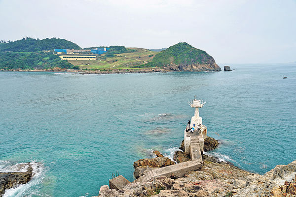 東龍島 佛堂門燈塔（圖片來源：資料圖片）