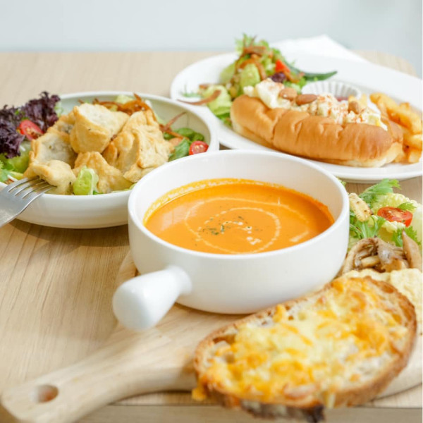 台北早餐店推介10大必吃!40年老字號鹹豆漿+芝士蛋餅!美食家白鐘元大推肉粥