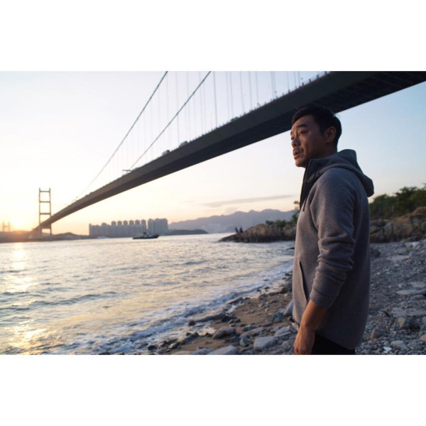 水瓶座男生10大性格特質:分析水瓶男喜歡你的行為、愛情攻略、優缺點(圖片來源:lauchingwan)