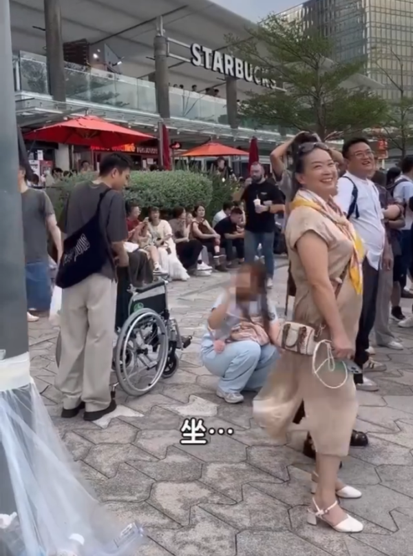 內地KOL入住重慶大廈100蚊晚賓館 拍片狠批全中國最差酒店 網民斥不尊重 