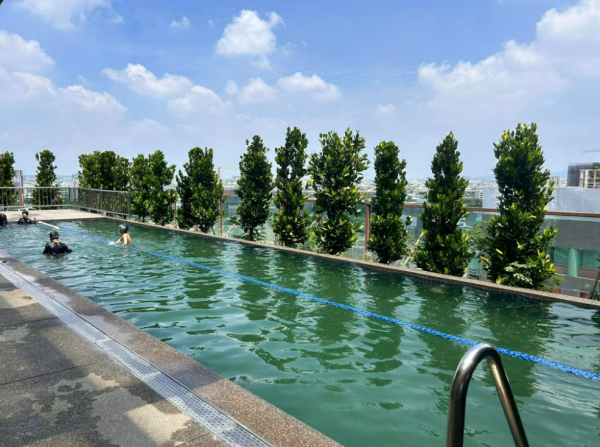 台灣人遇港遊客問路哪裹有「香腸」 以為性暗示 結局原來想找1地方 