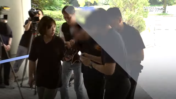 中國籍偷渡男首爾殺女清潔工!全因6字荒唐原因!六旬婦慘被捅15刀!