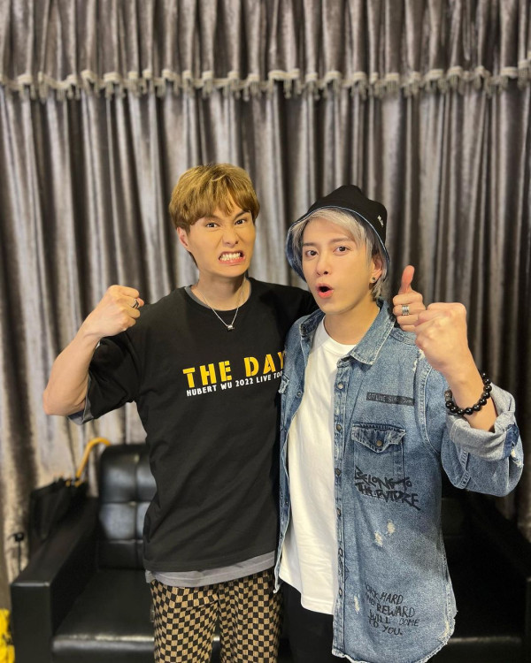 《金宵大廈》童顏演員珠海夜場被女圍 網友感莫名其妙：喺香港都無人識 